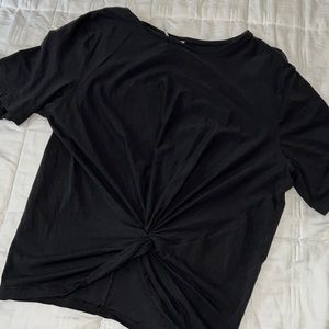 Lululemom crescent t-shirt